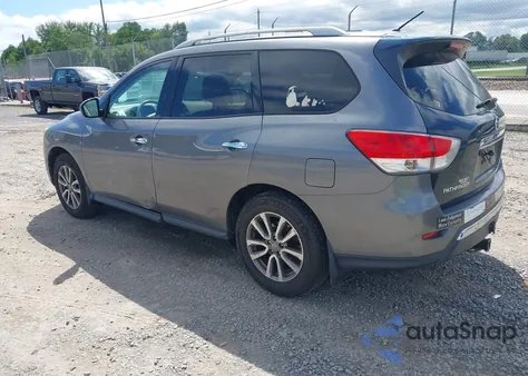2015 Nissan Pathfinder S из США, поврежденный, VIN 5N1AR2MN7FC677951